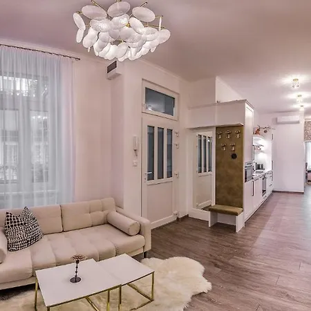 Apartamento Sakura House *