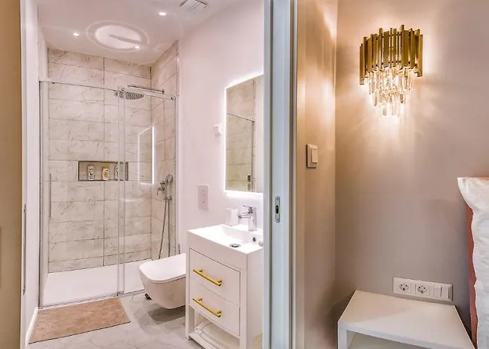 Sakura House Budapeste