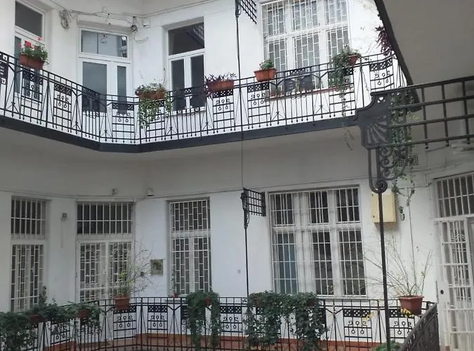 Sakura House *
